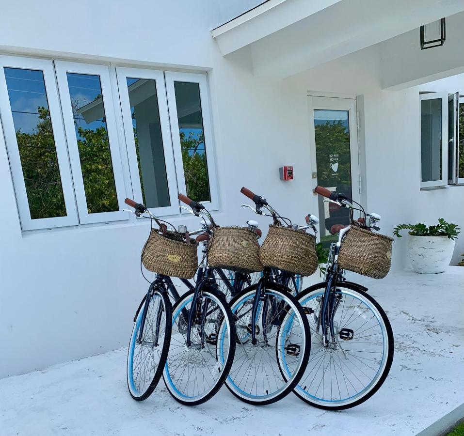 Готель The Cay House Mangrove Cay Екстер'єр фото